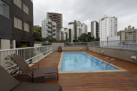 Apartamento à venda com 95m², 3 quartos e 2 vagasÁrea comum - Piscina