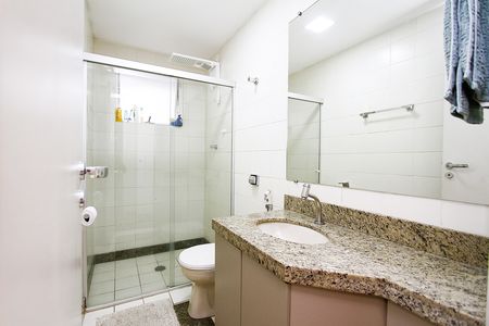 Apartamento à venda com 95m², 3 quartos e 2 vagasBanheiro Social