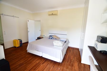Casa de condomínio para alugar com 380m², 4 quartos e sem vagaQuarto 3 - Suíte