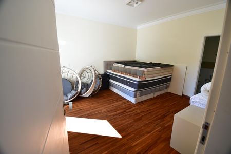 Casa de condomínio para alugar com 380m², 4 quartos e sem vagaQuarto 2 - Suíte