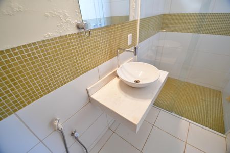 Casa de condomínio para alugar com 380m², 4 quartos e sem vagaBanheiro Suíte