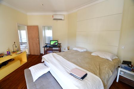 Casa de condomínio para alugar com 380m², 4 quartos e sem vagaQuarto 4 - Suíte