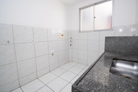Apartamento à venda com 45m², 2 quartos e 1 vaga Apartamento à venda com 45m², 2 quartos e 1 vagaCozinha e Área de Serviço