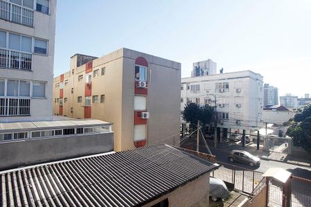 Sala Vista de apartamento para alugar com 3 quartos, 94m² em Santana, Porto Alegre