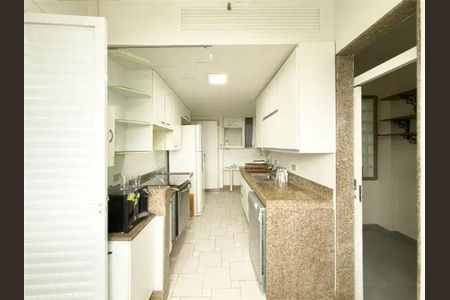 Apartamento à venda com 160m², 4 quartos e 2 vagas