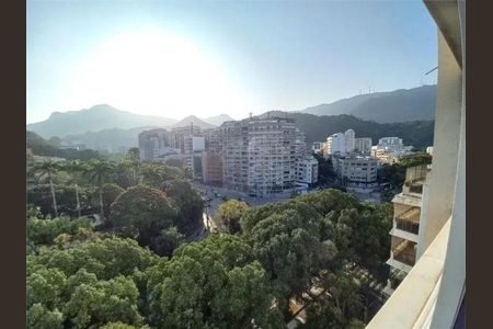 Apartamento à venda com 160m², 4 quartos e 2 vagas