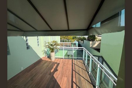 Casa à venda com 740m², 4 quartos e 4 vagas