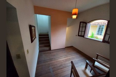 Casa à venda com 447m², 4 quartos e 4 vagas