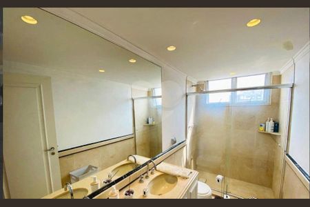 Apartamento à venda com 330m², 4 quartos e 3 vagas