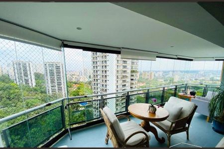Apartamento à venda com 330m², 4 quartos e 3 vagas