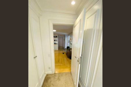 Apartamento à venda com 330m², 4 quartos e 3 vagas