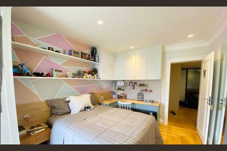 Apartamento à venda com 330m², 4 quartos e 3 vagas