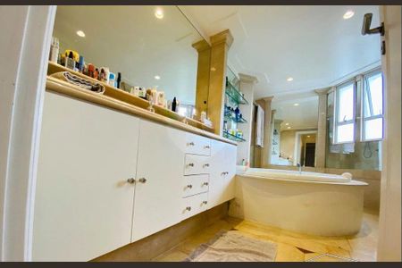Apartamento à venda com 330m², 4 quartos e 3 vagas