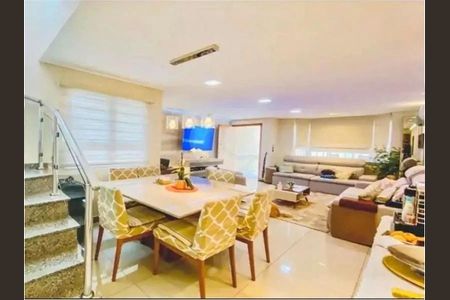 Casa à venda com 3 quartos, 375m² em Cidade Mãe do Céu, São Paulo