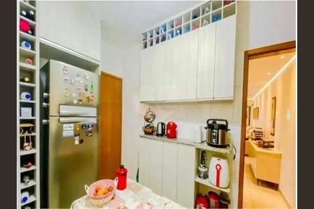 Casa à venda com 375m², 3 quartos e 6 vagas