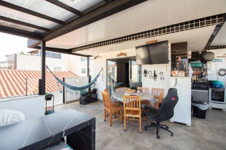 Apartamento à venda com 120m², 3 quartos e 2 vagas Apartamento à venda com 120m², 3 quartos e 2 vagasÁrea da Cobertura