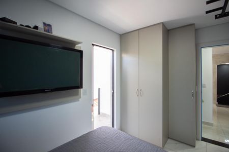Apartamento à venda com 120m², 3 quartos e 2 vagas Apartamento à venda com 120m², 3 quartos e 2 vagasQuarto 1