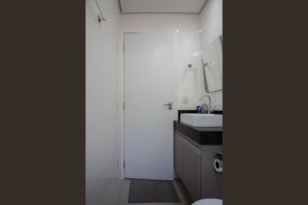 Apartamento à venda com 120m², 3 quartos e 2 vagas Apartamento à venda com 120m², 3 quartos e 2 vagasBanheiro Social