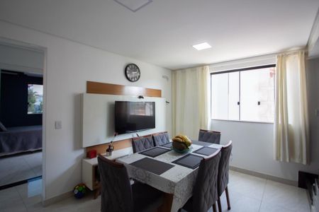 Apartamento à venda com 120m², 3 quartos e 2 vagas Apartamento à venda com 120m², 3 quartos e 2 vagasSala 1
