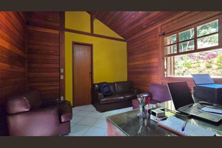 Casa à venda com 360m², 4 quartos e 6 vagas