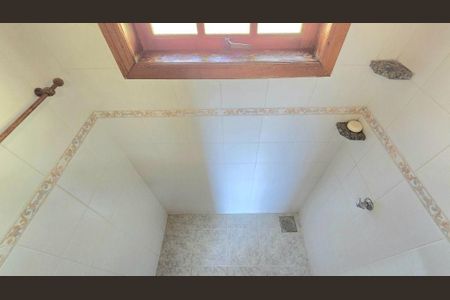 Casa à venda com 360m², 4 quartos e 6 vagas