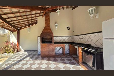 Casa à venda com 360m², 4 quartos e 6 vagas