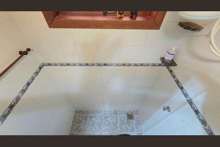 Casa à venda com 360m², 4 quartos e 6 vagas