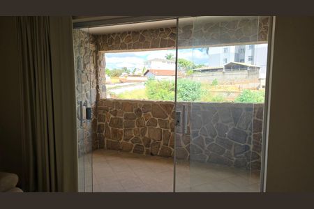Apartamento para alugar com 267m², 3 quartos e 1 vaga