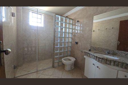 Apartamento para alugar com 267m², 3 quartos e 1 vaga