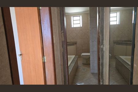 Apartamento para alugar com 267m², 3 quartos e 1 vaga
