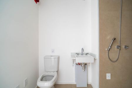Studio para alugar com 24m², 1 quarto e sem vaga Studio para alugar com 24m², 1 quarto e sem vagaBanheiro