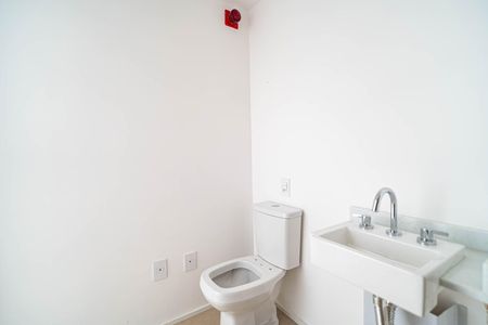 Studio para alugar com 24m², 1 quarto e sem vaga Studio para alugar com 24m², 1 quarto e sem vagaBanheiro