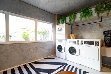 Studio para alugar com 24m², 1 quarto e sem vaga Studio para alugar com 24m², 1 quarto e sem vagaLavanderia