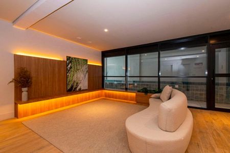 Apartamento à venda com 3 quartos, 132m² em Vila Romana, São Paulo