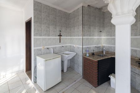 Casa para alugar com 300m², 4 quartos e 6 vagas Casa para alugar com 300m², 4 quartos e 6 vagasÁrea de Serviço