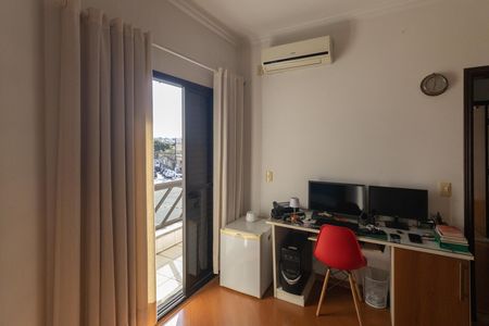 Casa para alugar com 300m², 4 quartos e 6 vagas Casa para alugar com 300m², 4 quartos e 6 vagasSuíte 1
