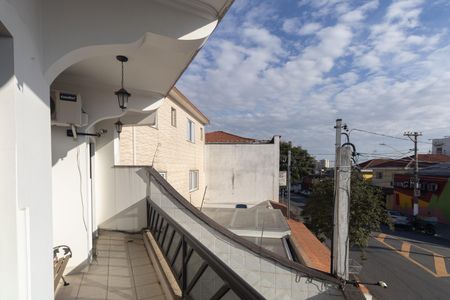 Casa para alugar com 300m², 4 quartos e 6 vagas Casa para alugar com 300m², 4 quartos e 6 vagasVaranda da Suíte 1