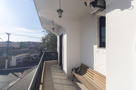 Casa para alugar com 300m², 4 quartos e 6 vagas Casa para alugar com 300m², 4 quartos e 6 vagasVaranda da Suíte 1