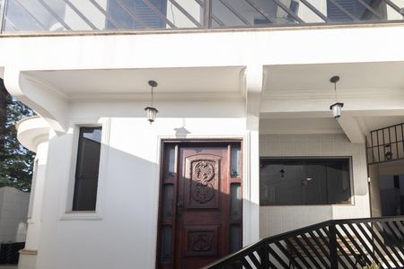 Casa para alugar com 300m², 4 quartos e 6 vagas Casa para alugar com 300m², 4 quartos e 6 vagasQuintal