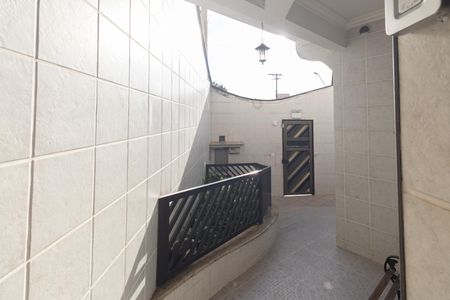Casa para alugar com 300m², 4 quartos e 6 vagas Casa para alugar com 300m², 4 quartos e 6 vagasQuintal