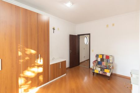 Casa para alugar com 300m², 4 quartos e 6 vagas Casa para alugar com 300m², 4 quartos e 6 vagasSuíte 3