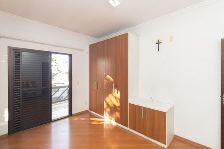 Casa para alugar com 300m², 4 quartos e 6 vagas Casa para alugar com 300m², 4 quartos e 6 vagasSuíte 3