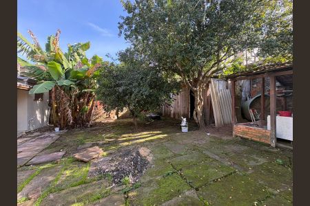 Casa à venda com 275m², 2 quartos e 1 vaga Casa à venda com 275m², 2 quartos e 1 vagaQuintal