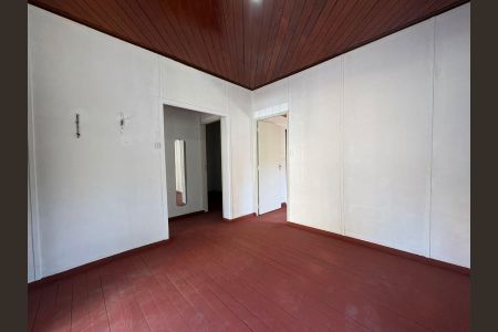 Casa à venda com 275m², 2 quartos e 1 vaga Casa à venda com 275m², 2 quartos e 1 vagaSala