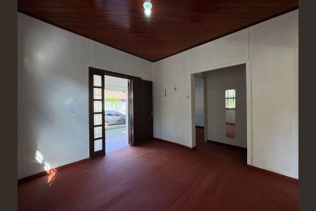 Casa à venda com 275m², 2 quartos e 1 vaga Casa à venda com 275m², 2 quartos e 1 vagaSala