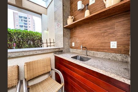 Apartamento à venda com 2 quartos, 64m² em Vila Alexandria, São Paulo