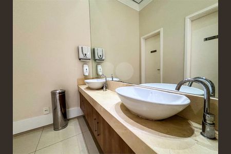 Apartamento à venda com 2 quartos, 64m² em Vila Alexandria, São Paulo