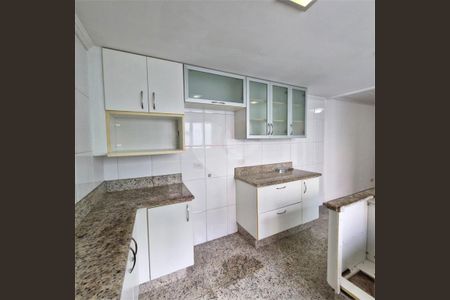 Casa à venda com 2 quartos, 108m² em Jardim Susana, São Paulo