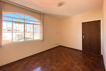 Sala de apartamento para alugar com 3 quartos, 110m² em Cidade Nova, Belo Horizonte