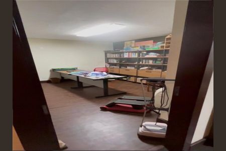 Casa à venda com 4 quartos, 160m² em Jardim Marajoara, São Paulo